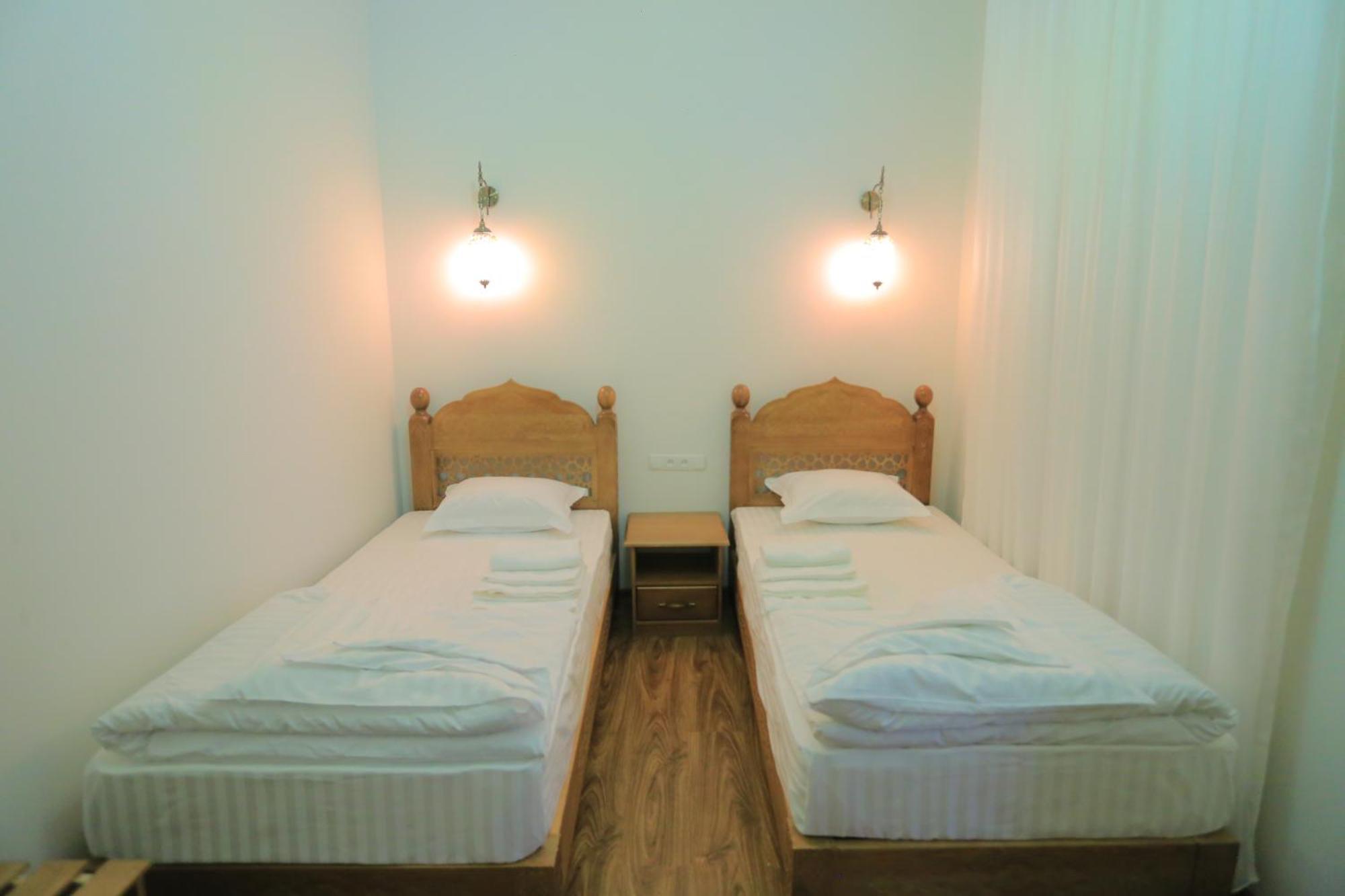 Guesthouse Muqaddam บูคารา ภายนอก รูปภาพ