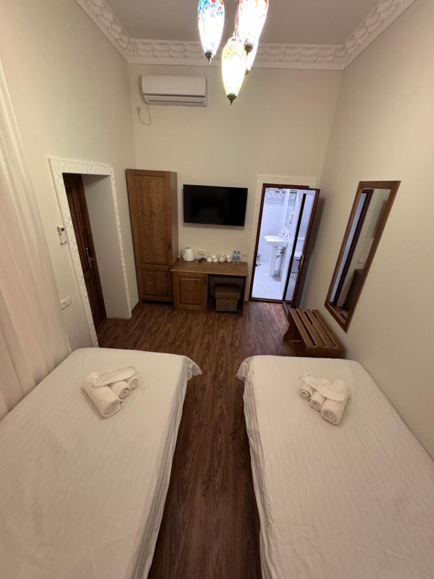 Guesthouse Muqaddam บูคารา ภายนอก รูปภาพ