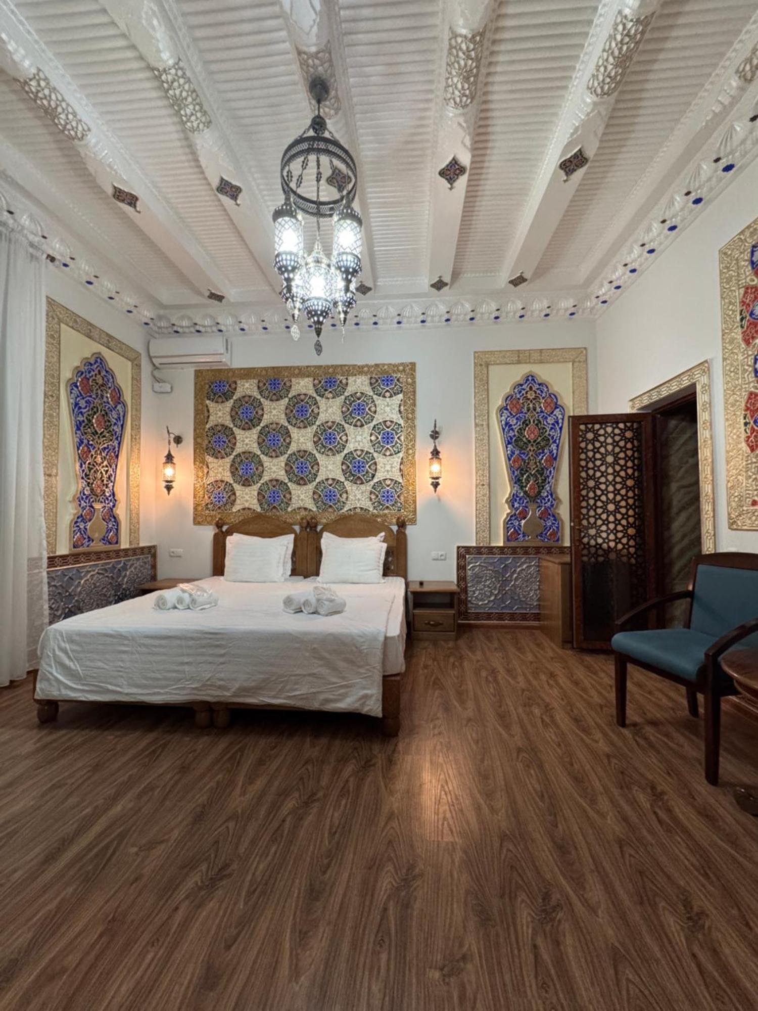 Guesthouse Muqaddam บูคารา ภายนอก รูปภาพ