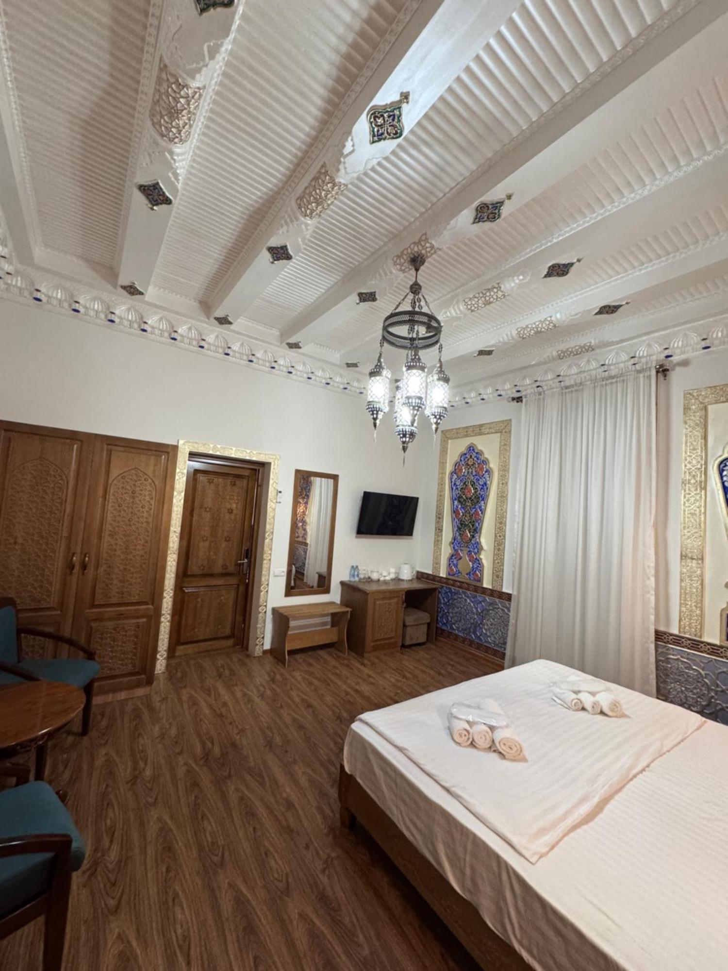 Guesthouse Muqaddam บูคารา ภายนอก รูปภาพ
