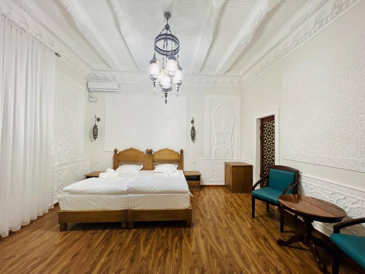 Guesthouse Muqaddam บูคารา ภายนอก รูปภาพ
