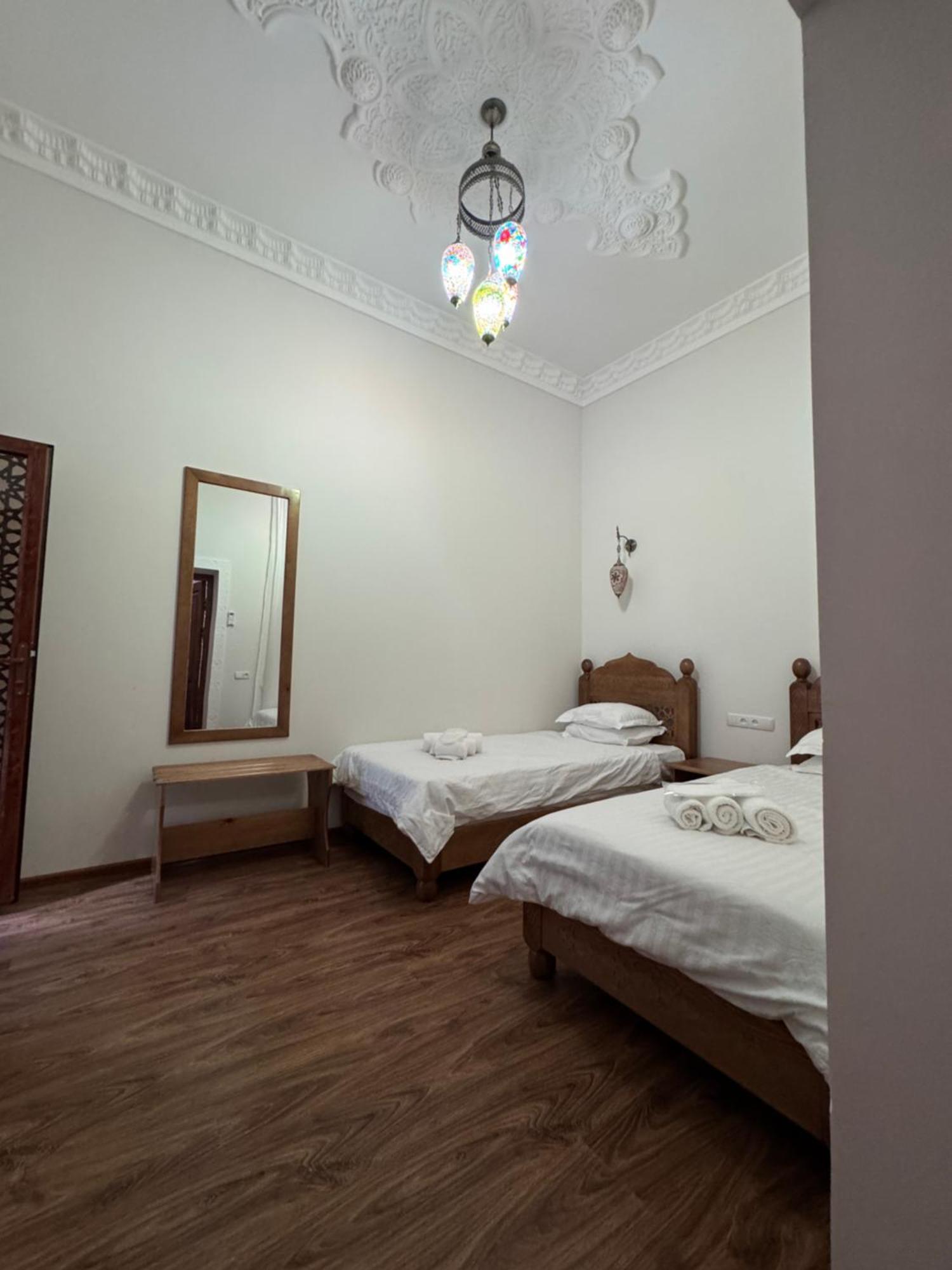 Guesthouse Muqaddam บูคารา ภายนอก รูปภาพ