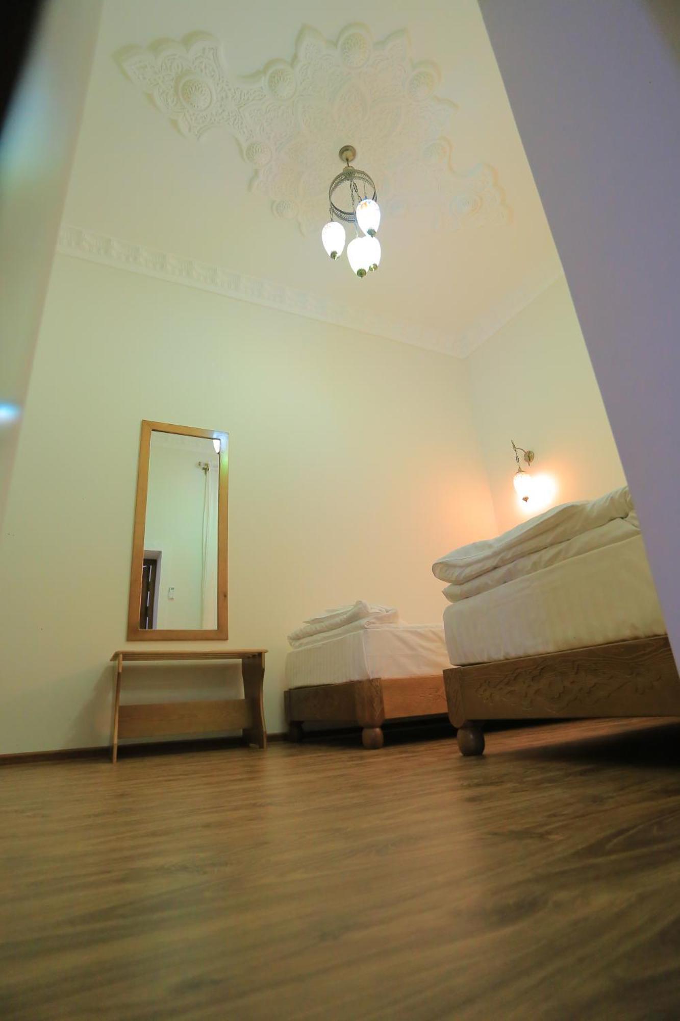 Guesthouse Muqaddam บูคารา ภายนอก รูปภาพ